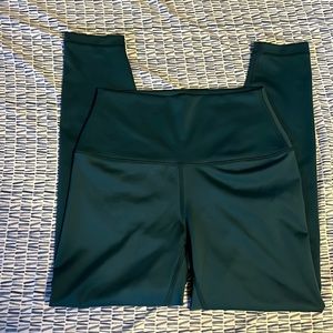 Medium 90 degree by reflex leggings.